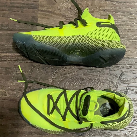 Under Armour curry 6 basketball shoes size 5.5Y - Picture 3 of 9